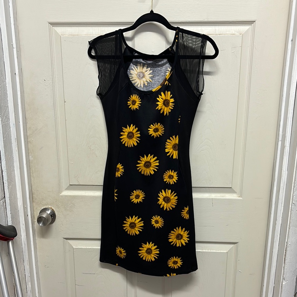 Annabelle Black and Yellow Sheath Mini Dress